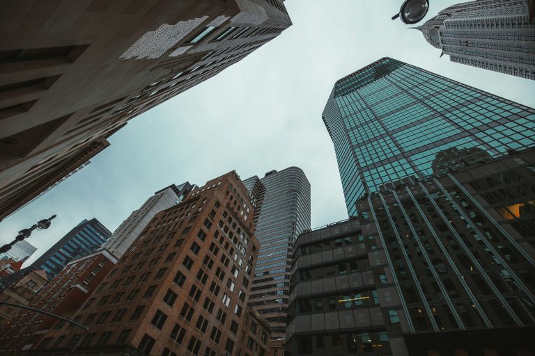 Qué es el brokerage corporativo, un mercado con oportunidades prometedoras