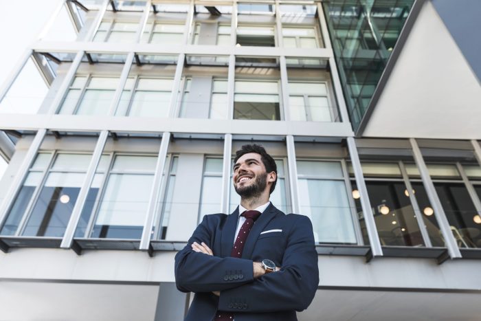 Construyendo la excelencia: el poder de los micro-hábitos para los agentes 1 Construyendo la excelencia: el poder de los micro-hábitos para los agentes